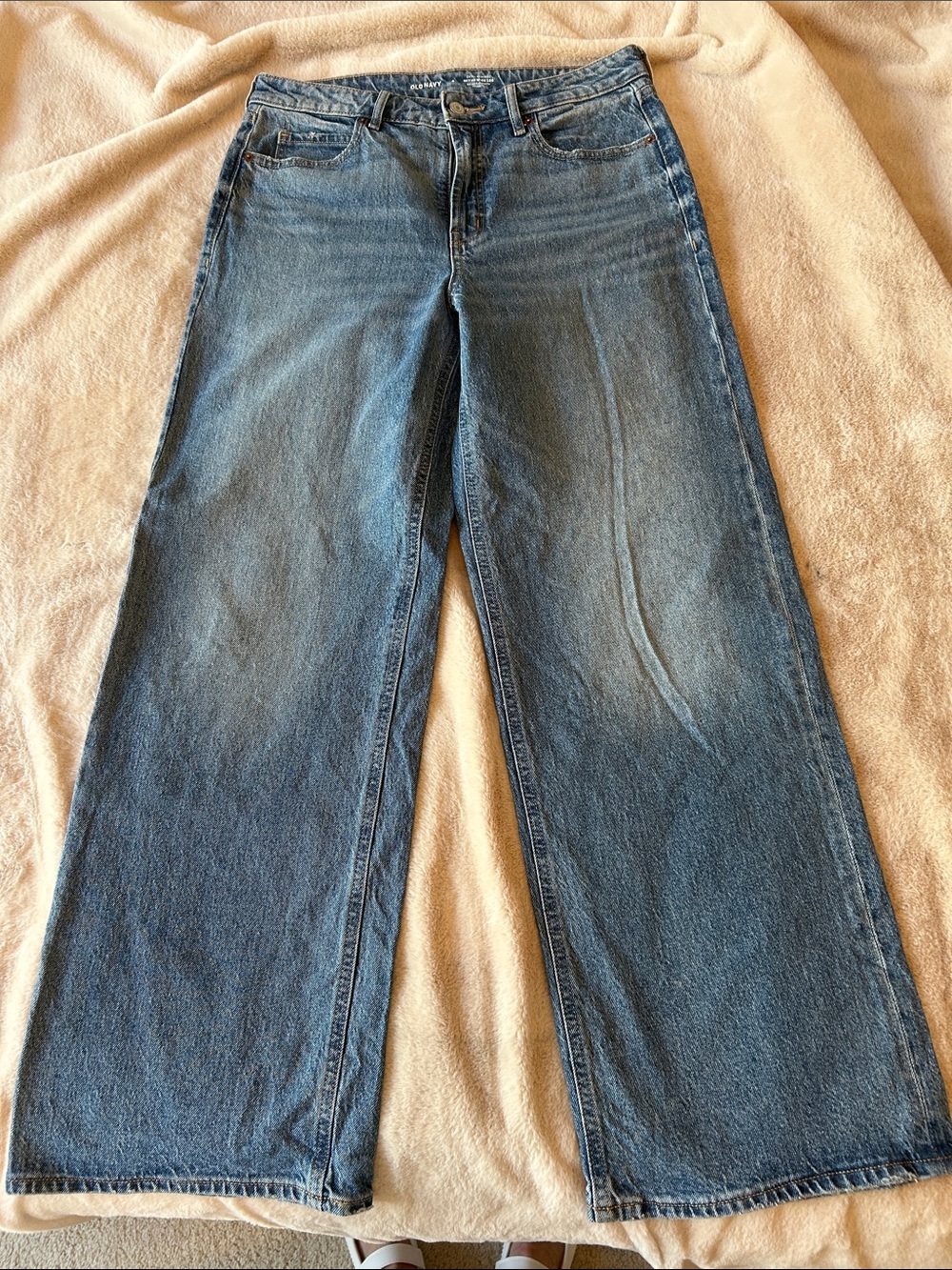 Old Navy Blue Wide-Leg Women's Jeans with Faded Wash